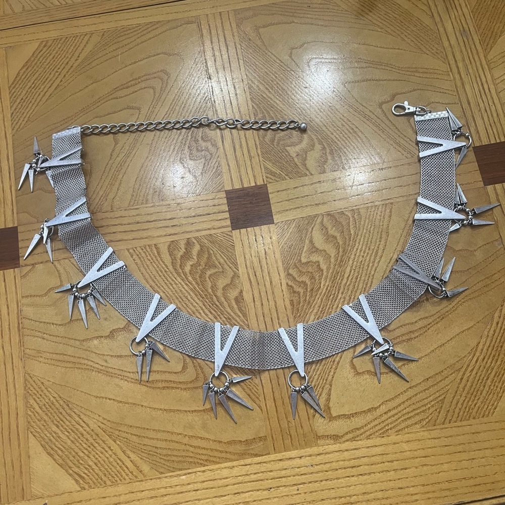 Low Luv silver Bohemian metal belt